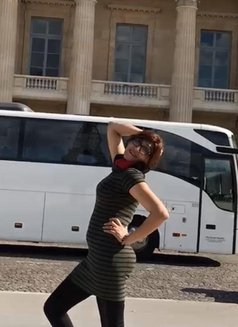 Soniyasingh - Transsexual escort in New Delhi Photo 10 of 14