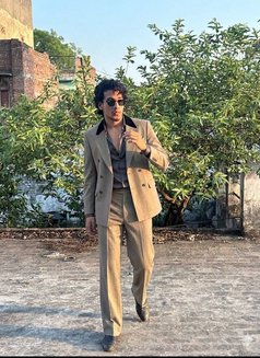 Lucky Guy - Male escort in New Delhi Photo 3 of 11