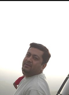 Rishab - Male escort in Bangalore Photo 1 of 3