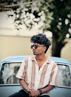 Lewyin - Male escort in Bangalore Photo 2 of 2