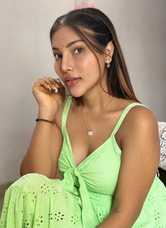 Prema - एस्कॉर्ट in Hyderabad Photo 3 of 4