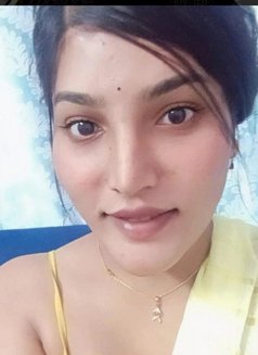 Prema - एस्कॉर्ट in Hyderabad Photo 2 of 4