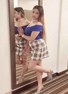 Model Manvika - ఎస్కార్ట్ in Mumbai Photo 1 of 1