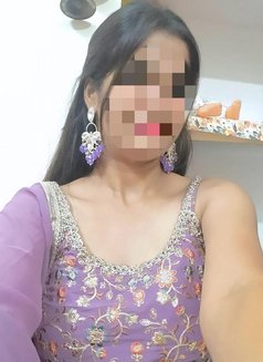 Rhea Narayanan - எஸ்கார்ட் in Bangalore Photo 1 of 3