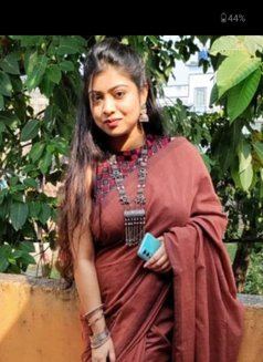 Miss Saniya - एस्कॉर्ट in Bangalore Photo 6 of 8