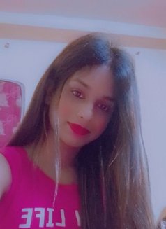 Telegram Queen - Transsexual escort in Mumbai Photo 1 of 4