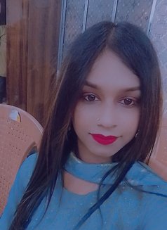 Telegram Queen - Transsexual escort in Mumbai Photo 2 of 4