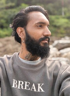 Monuyadav - Male escort in New Delhi Photo 5 of 6