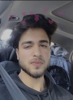 Nik - Male escort in New Delhi Photo 1 of 4