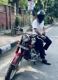 Harshu - Male escort in New Delhi Photo 6 of 6