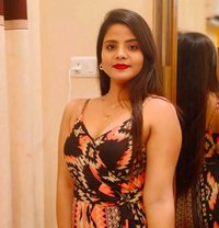Nidhisharma - escort in Kochi