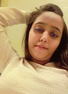 Aliya - escort in Mumbai Photo 2 of 2