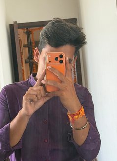Jay X - Male escort in New Delhi Photo 1 of 8