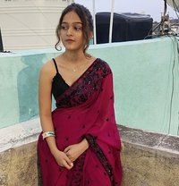 Riya - एस्कॉर्ट in Mumbai