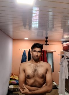 Rahul Massage Service - Male escort in Mumbai Photo 2 of 3