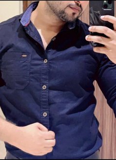 Rahul - Male எஸ்கார்ட் in New Delhi Photo 1 of 6