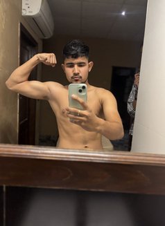 Joy - Male సహచరుడు in Pune Photo 1 of 4