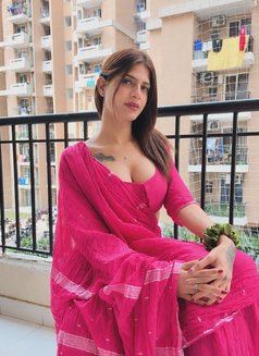 Ziyaa - Transsexual escort in Noida Photo 1 of 5