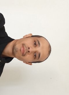 Live Life - Male escort in Noida Photo 2 of 4