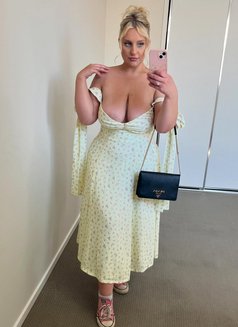 Kateme - escort in New Delhi Photo 2 of 5