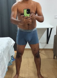Rony - Male Escort for LADIES - Male escort in Kolkata Photo 9 of 9