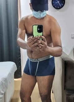 Rony4u - Male escort in Kolkata Photo 6 of 7