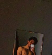 Atti - Male एस्कॉर्ट in Mumbai