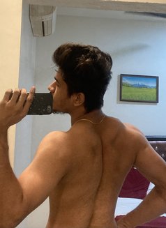 Atti - Male எஸ்கார்ட் in Mumbai Photo 2 of 5