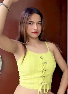 Riya Kapoor Delhi Escort - एस्कॉर्ट in New Delhi Photo 7 of 8