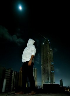 Zel - Male escort in Mumbai Photo 7 of 13