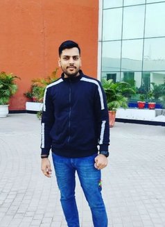 Noida Wala Ghoda - Male एस्कॉर्ट in New Delhi Photo 1 of 1