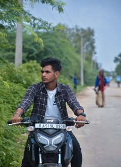 Ram - Male escort in Jaipur Photo 6 of 7