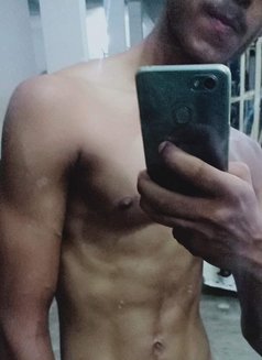 Abhishek - Male எஸ்கார்ட் in Chennai Photo 1 of 2