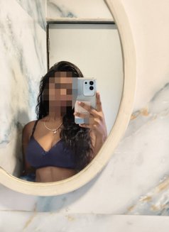 Sandhya - escort in Mumbai Photo 7 of 8