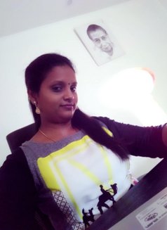 Bala - escort in Pondicherry Photo 2 of 6