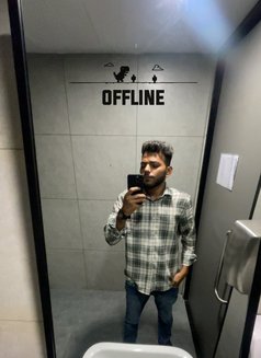 Stark - Male एस्कॉर्ट in Noida Photo 2 of 7