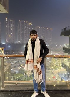 Stark - Male एस्कॉर्ट in Noida Photo 6 of 7