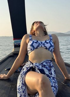 Aayushii - एस्कॉर्ट in Chennai Photo 1 of 2