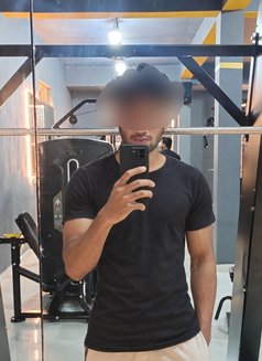 Billy - Male escort in Bangalore Photo 2 of 2