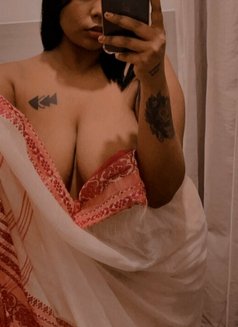 Dominareena - escort in Noida Photo 4 of 14
