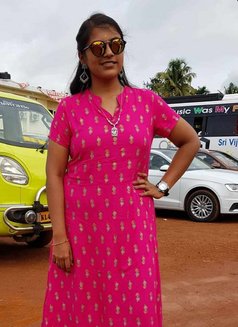 Madhu Married Ladies - escort in Chennai Photo 3 of 17