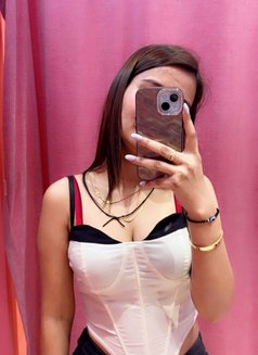 Kriti - escort in New Delhi Photo 3 of 3