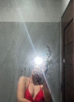 fioni - escort in Noida Photo 5 of 6