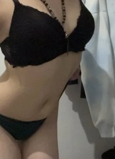 fioni - escort in Noida Photo 4 of 6