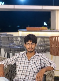 Latashcreativehub - Male escort in New Delhi Photo 2 of 4