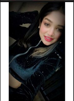 Sneha Roy - ম্যাসেজ in Bangalore Photo 3 of 3