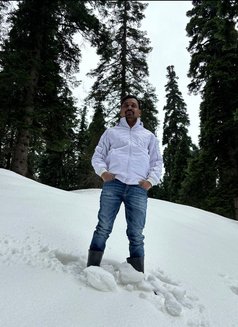 Subhamm - Male எஸ்கார்ட் in Kolkata Photo 1 of 5