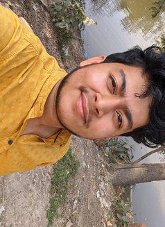 Software Engineer - Male escort in Hyderabad Photo 3 of 3