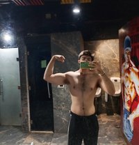 Rohan - Male escort in New Delhi Photo 1 of 5