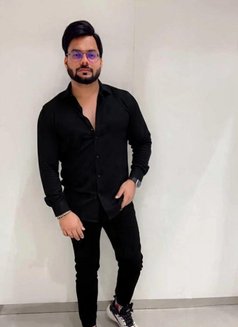 Aakash Sharma - Male escort in New Delhi Photo 2 of 6
